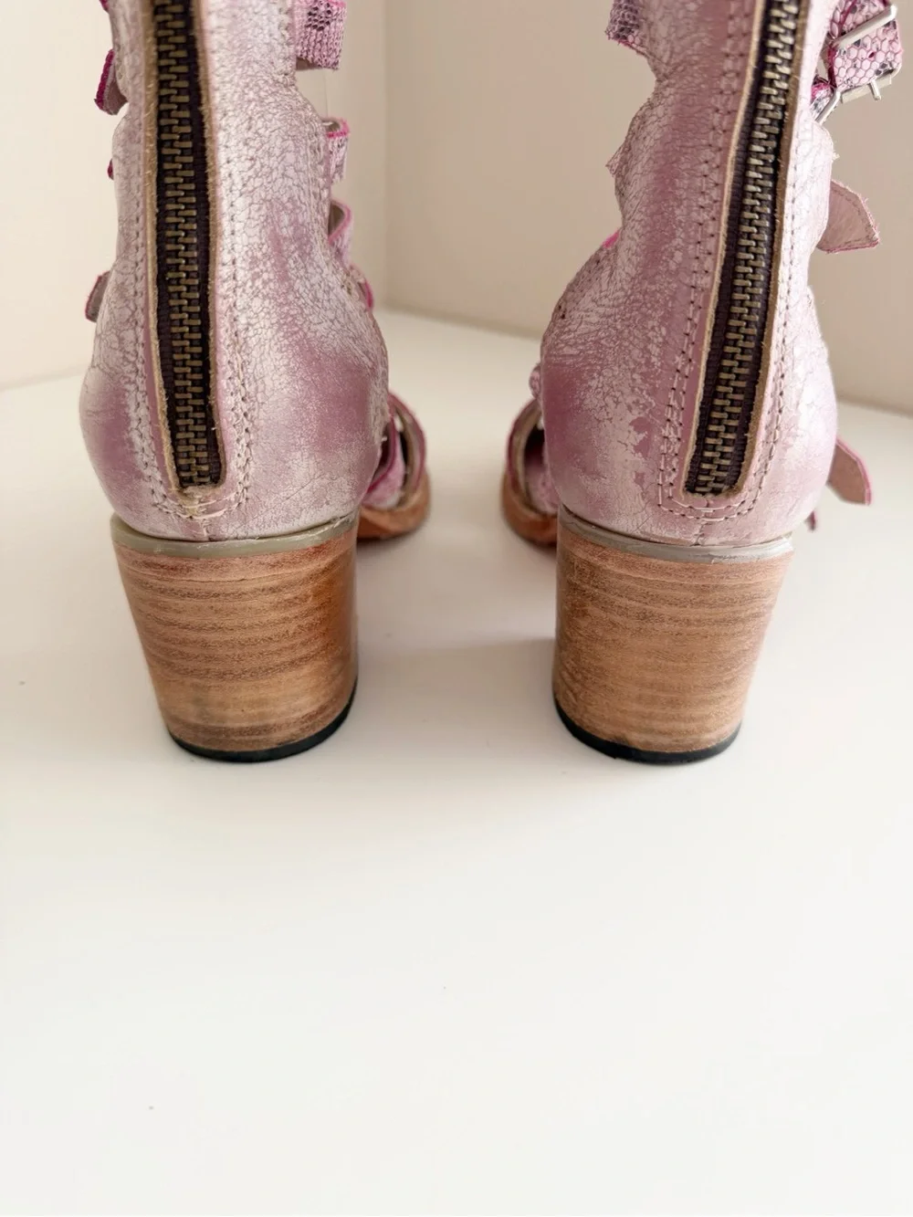 Freebird by Steven Casandra Pink Snakeskin Leather Gladiator Block Heel Sandal 8 - Picture 6 of 10